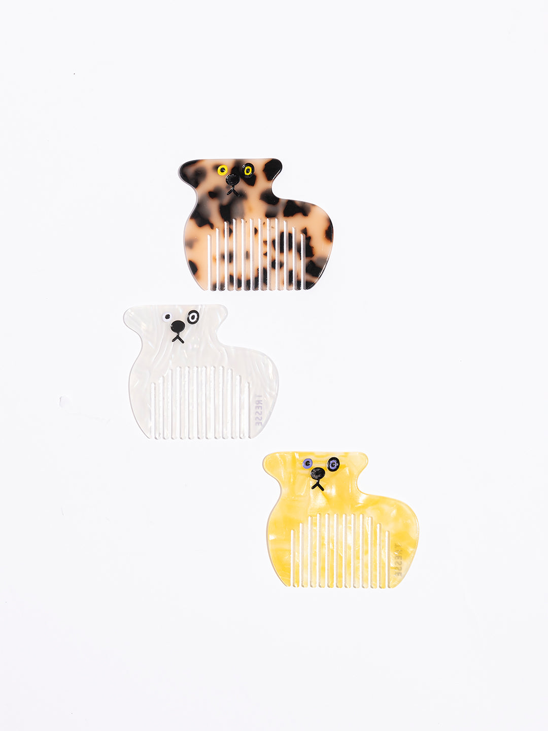 DOG COMB in White