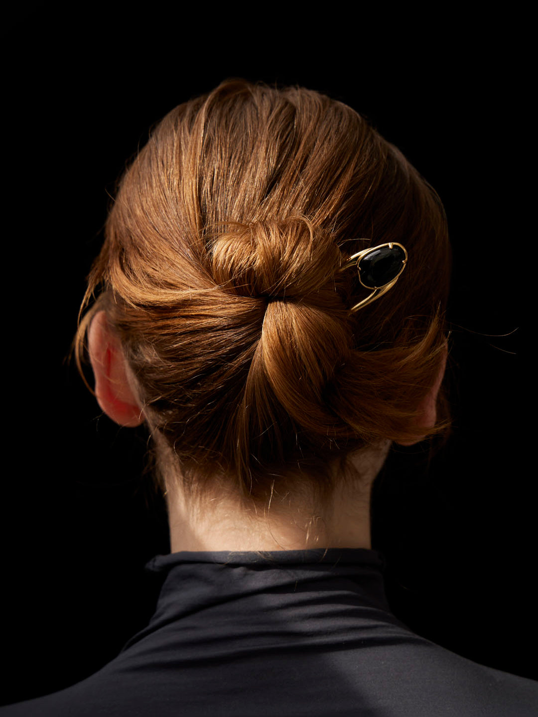 ALMA Epingle avec pierre  in Gold×Black