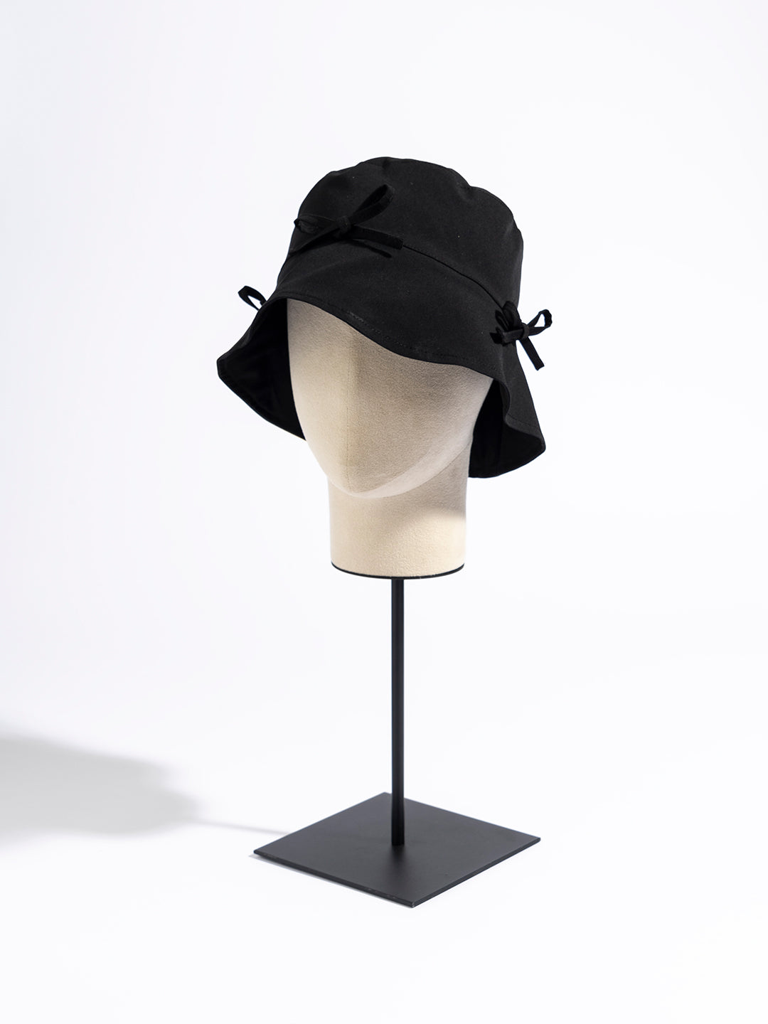 BON VOYAGE HAT with RUBAN in Black