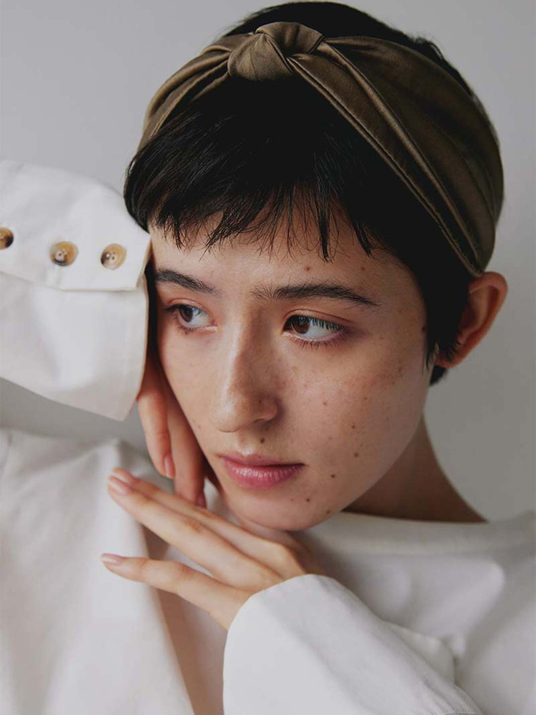 SOPHIE Serre-tete in Khaki